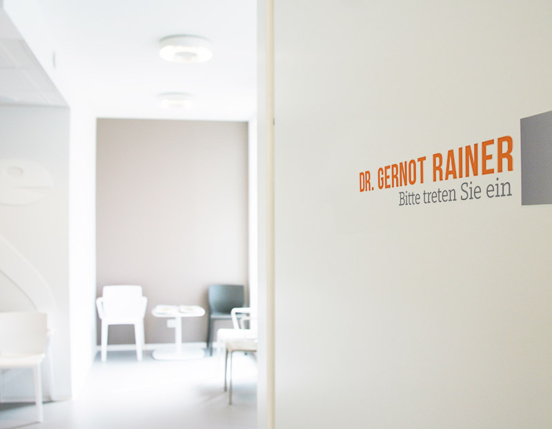ordi_v2 Eingangsbereich der Ordination von Dr. Gernot Rainer – Lungenfacharzt in Wien 19, Kontakt und Terminvereinbarung